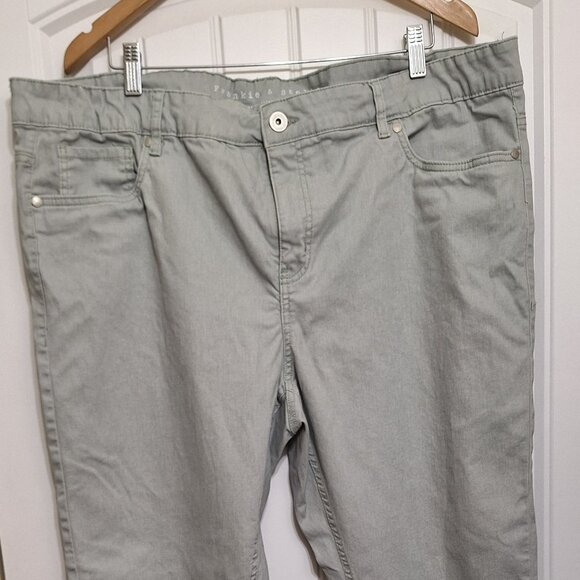 Frankie & Stella Plus Size High Rise Cropped Skinny Jeans 22W Pistachio Green - Picture 2 of 16